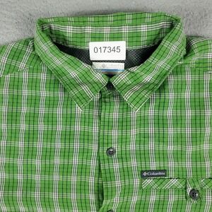 Columbia Shirt Mens Size Large Green Plaid Casual Button Up Short Sleeve